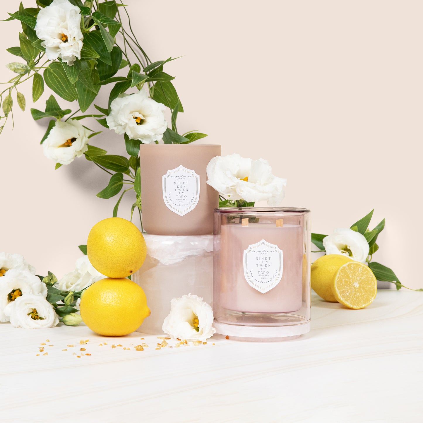 'le Jardin au Soleil' - Warm, Citrus, Floral - Elegant Wood Wick Candle